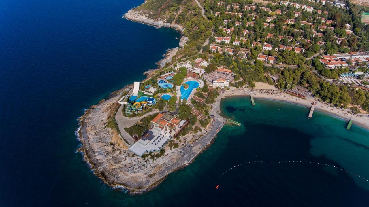 منتجع بين باي هوليداي كوشاداسيه المظهر الخارجي الصورة Aerial view of the resort